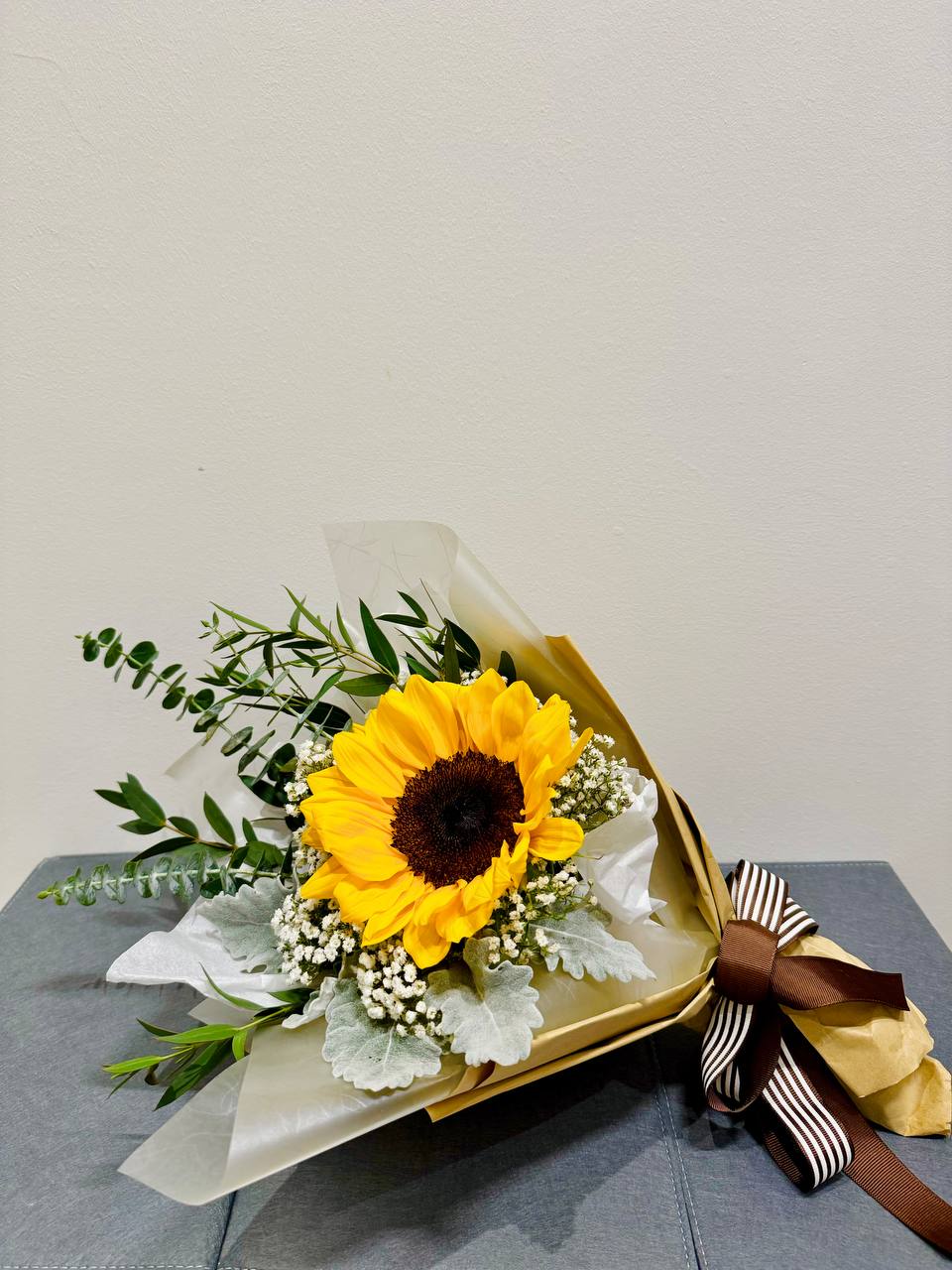 Sunshine (Single Sunflower Bouquet)